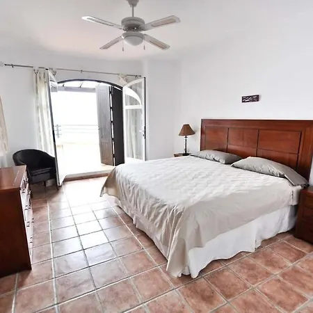 Villa Stunning With Beautiful Views And Private Pool