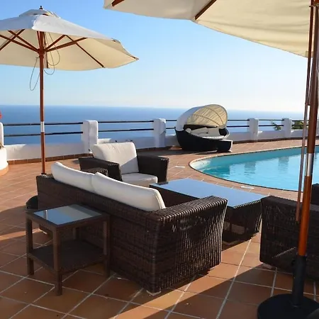 Stunning With Beautiful Views And Private Pool Villa