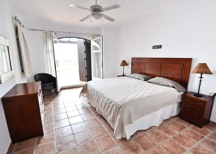 Villa Stunning With Beautiful Views And Private Pool