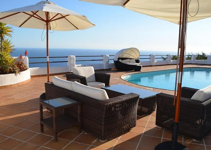Stunning With Beautiful Views And Private Pool Villa