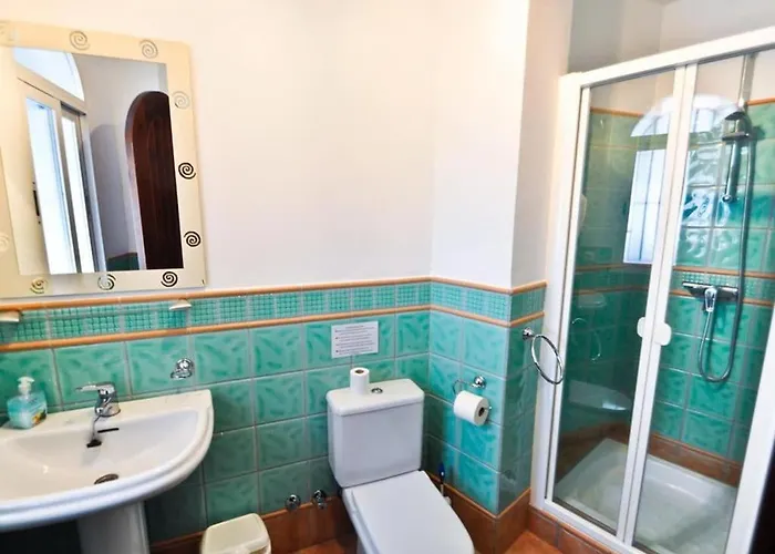 Stunning With Beautiful Views And Private Pool Grenade