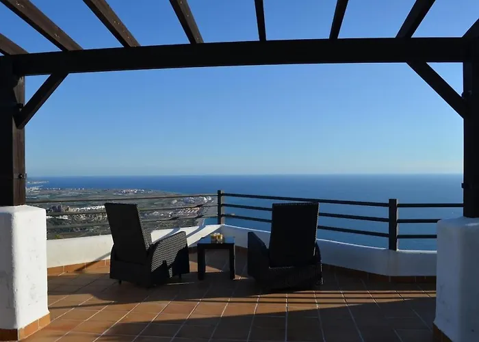 Villa Stunning With Beautiful Views And Private Pool