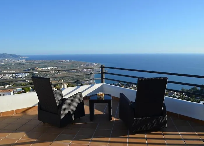 Stunning With Beautiful Views And Private Pool Villa *