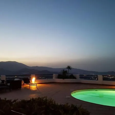 Stunning With Beautiful Views And Private Pool Villa